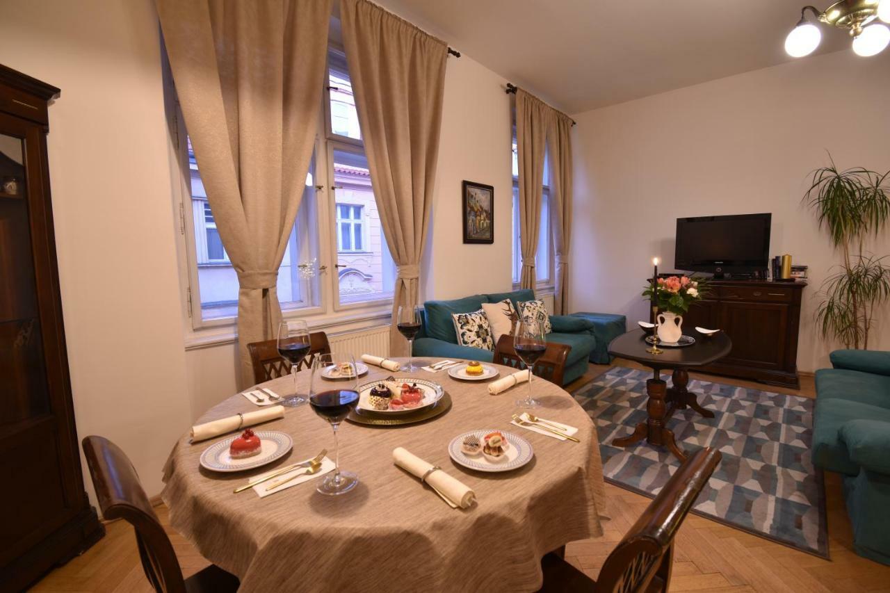 Apartmán Cozy Flat By The Astronomical Clock Praha Exteriér fotografie