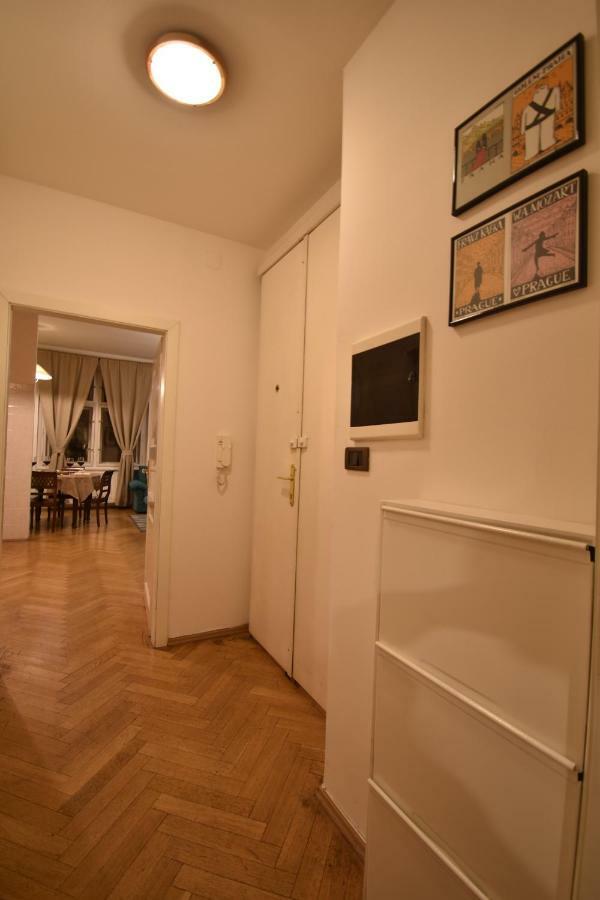 Apartmán Cozy Flat By The Astronomical Clock Praha Exteriér fotografie